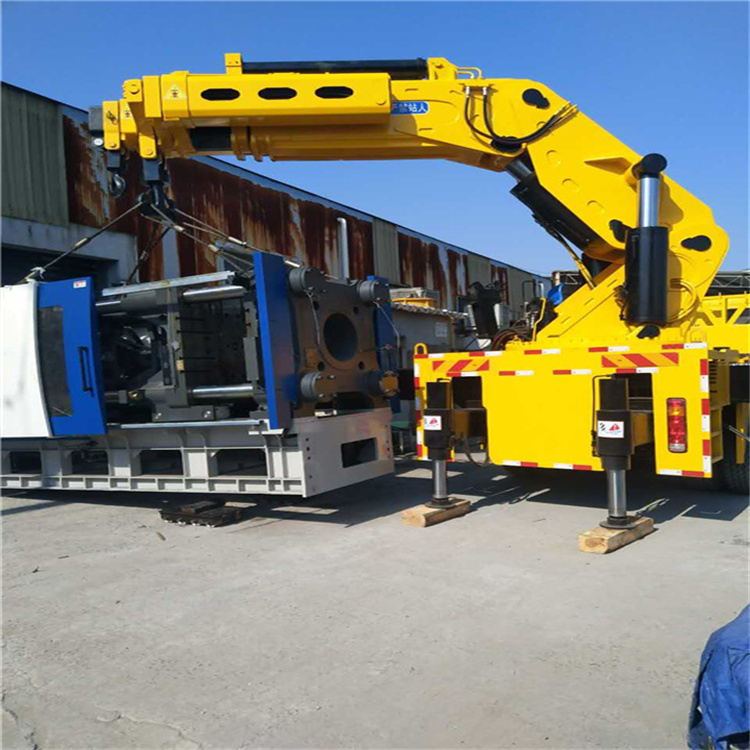 江陵 大吨位折臂吊出租费用解析：一小时租赁多少钱